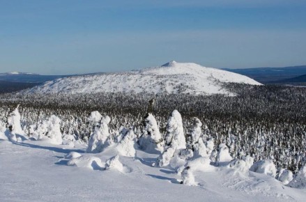 Группа из 13 туристов пропала в горах Пермского края во время поездки на снегоходах