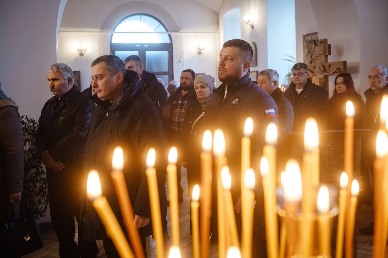 Если в церкви звучит молитва, значит село живёт Если в церкви звучит молитва, значит село живёт