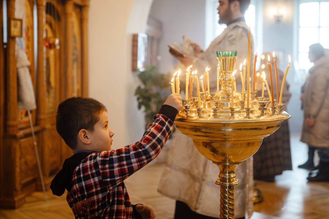 Если в церкви звучит молитва, значит село живёт Если в церкви звучит молитва, значит село живёт