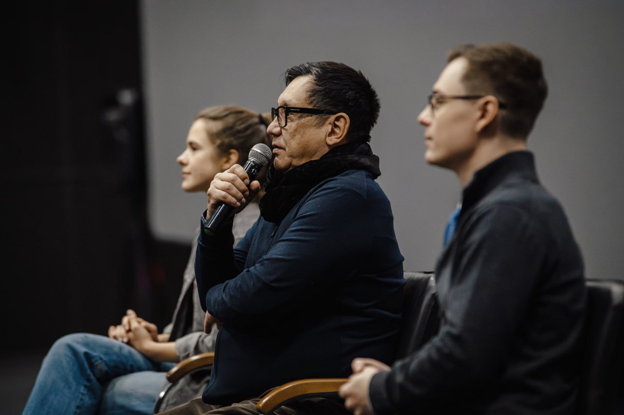 В минувшее воскресенье в Курске прошел специальный показ фильма «Авиатор» В минувшее воскресенье в Курске прошел специальный показ фильма «Авиатор»