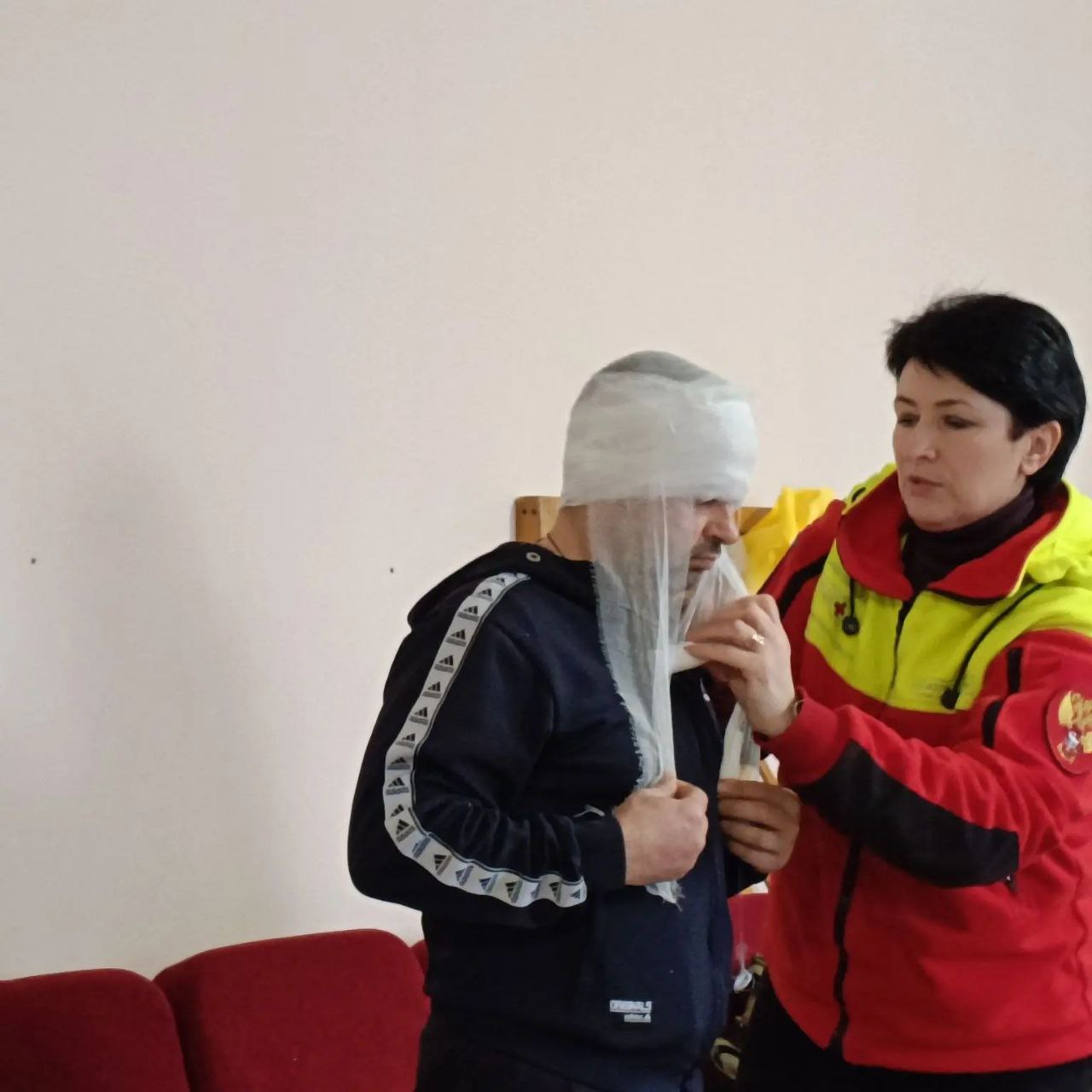 Николай Волобуев: Сегодня в МКУК "Беловский центр культуры и досуга" в рамках проекта по обучению населения навыкам оказания первой медицинской помощи и началом реализации проекта " Добровольная санитарная дружина" в... Николай Волобуев: Сегодня в МКУК "Беловский центр культуры и досуга" в рамках проекта по обучению населения навыкам оказания первой медицинской помощи и началом реализации проекта " Добровольная санитарная дружина" в...