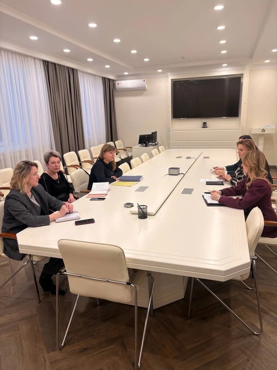 16 декабря 2025 года на площадке Министерства транспорта и автомобильных дорог Курской области состоялось рабочее совещание специалистов Министерства с представителями ОКУ «Центр бюджетного учета», на котором были... 16 декабря 2025 года на площадке Министерства транспорта и автомобильных дорог Курской области состоялось рабочее совещание специалистов Министерства с представителями ОКУ «Центр бюджетного учета», на котором были...