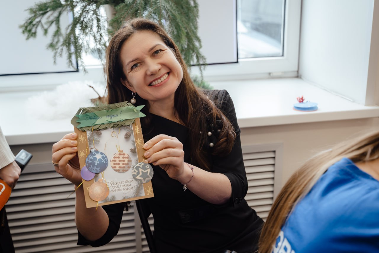 В Курске в Центре Первых дали старт традиционной ежегодной акции «Ёлка желаний» В Курске в Центре Первых дали старт традиционной ежегодной акции «Ёлка желаний»