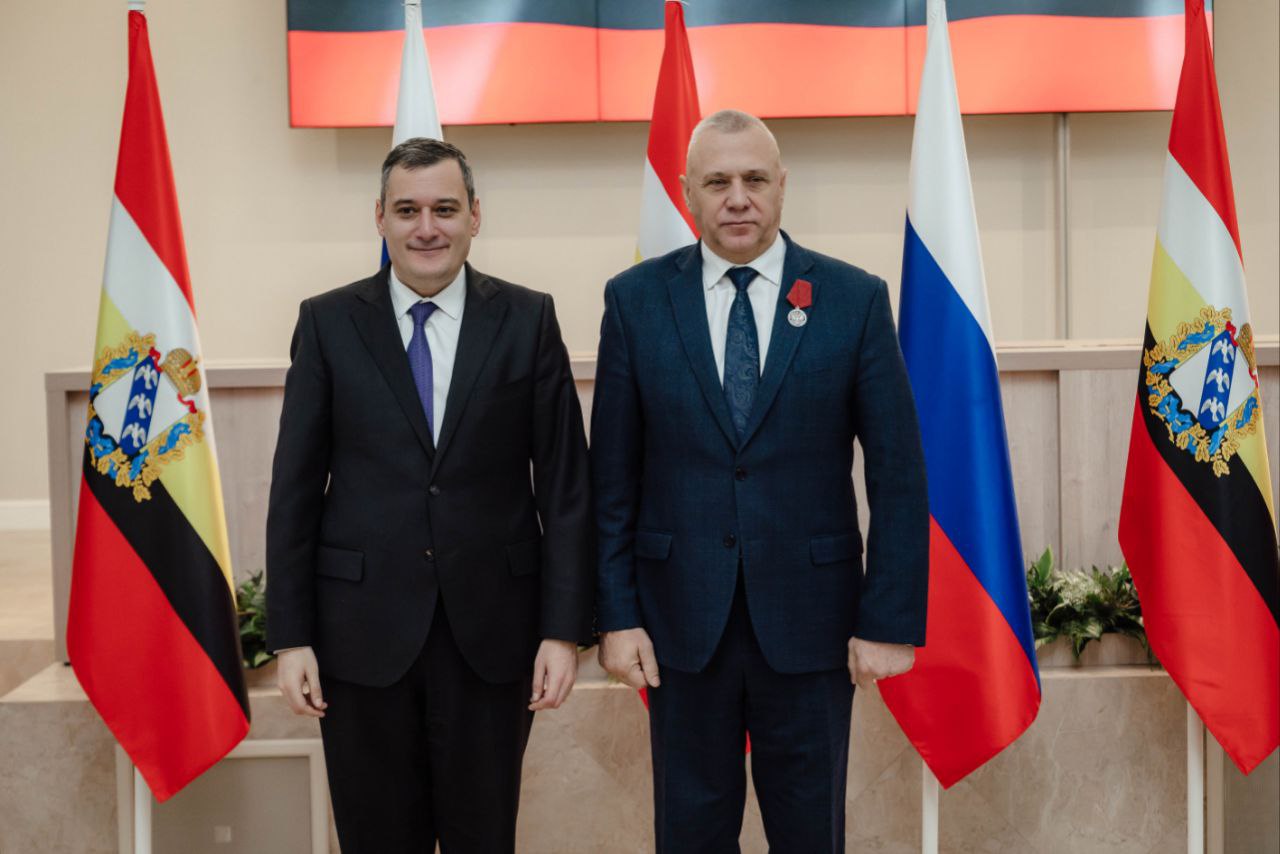 Павел Золотарев: Сегодня в Доме Советов состоялась торжественная церемония вручения государственных наград Павел Золотарев: Сегодня в Доме Советов состоялась торжественная церемония вручения государственных наград