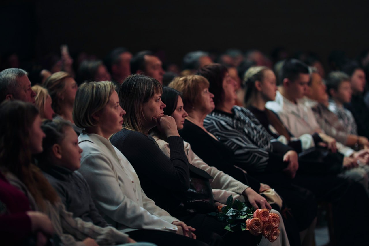 Делимся фотографиями со специальных показов художественно-документального проекта "Народная история "Непокоренный Курск", которые накануне прошли в областном центре Делимся фотографиями со специальных показов художественно-документального проекта "Народная история "Непокоренный Курск", которые накануне прошли в областном центре