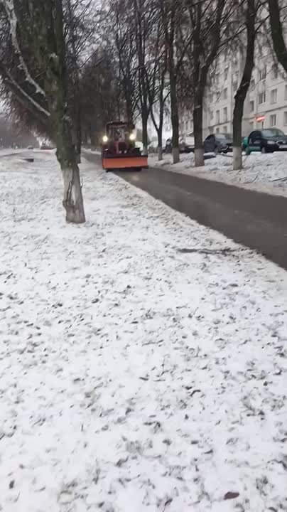 С наступлением холодов поддержание чистоты в городе приобретает особую важность