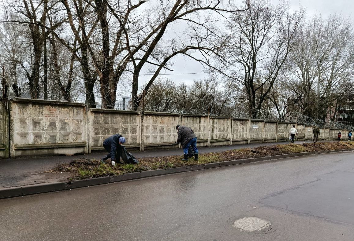 В Курске навели порядок от Карла Маркса до Хуторской В Курске навели порядок от Карла Маркса до Хуторской