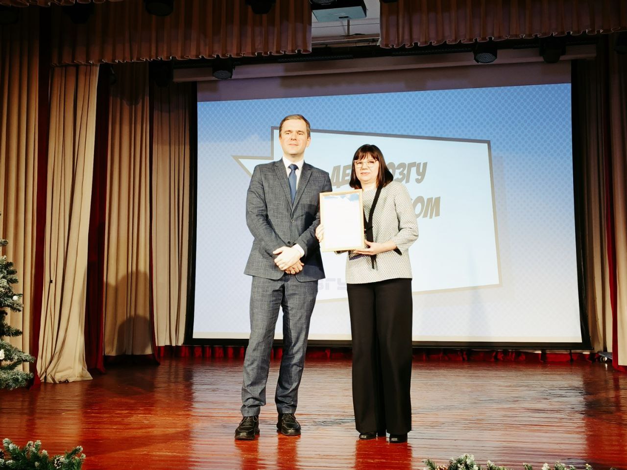 Сергей Цуканов: Сегодня с кандидатом технических наук, проректором по цифровой трансформации Алексеем Пыхтиным подписали соглашение о сотрудничестве в информационной, научной и образовательной сферах между Фатежским районом... Сергей Цуканов: Сегодня с кандидатом технических наук, проректором по цифровой трансформации Алексеем Пыхтиным подписали соглашение о сотрудничестве в информационной, научной и образовательной сферах между Фатежским районом...