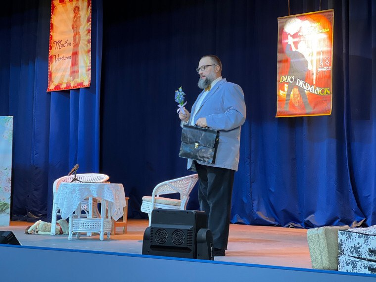 13 декабря молодёжный центр «Комсомолец» стал площадкой для яркого театрального события 13 декабря молодёжный центр «Комсомолец» стал площадкой для яркого театрального события