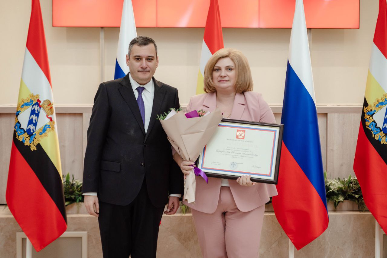 Павел Золотарев: Сегодня в Доме Советов состоялась торжественная церемония вручения государственных наград Павел Золотарев: Сегодня в Доме Советов состоялась торжественная церемония вручения государственных наград