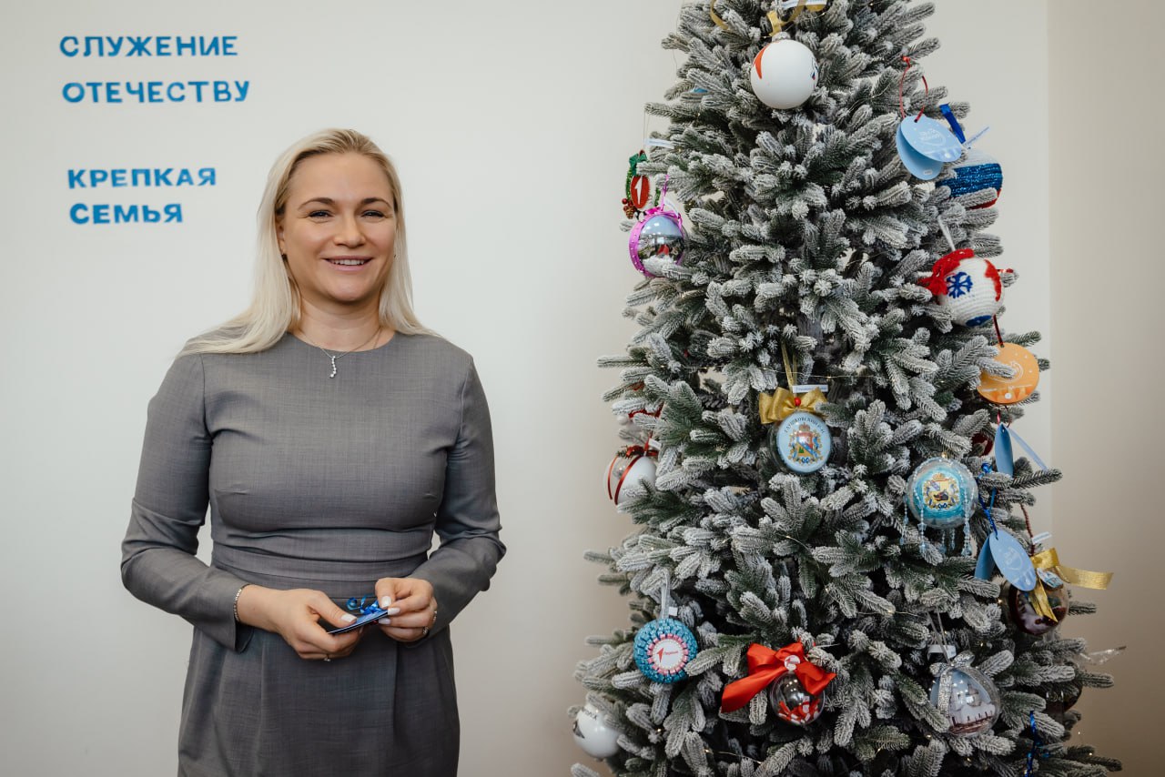 В Курске в Центре Первых дали старт традиционной ежегодной акции «Ёлка желаний» В Курске в Центре Первых дали старт традиционной ежегодной акции «Ёлка желаний»