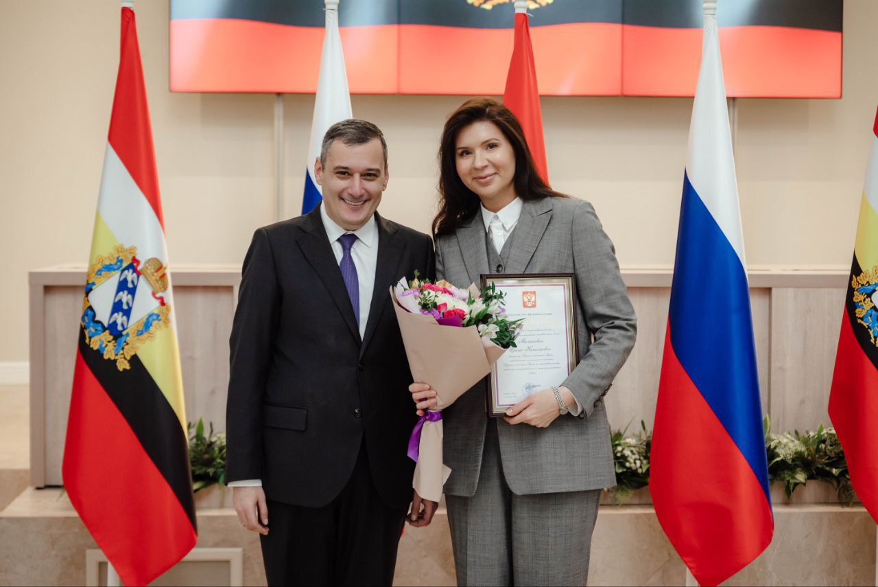 Павел Золотарев: Сегодня в Доме Советов состоялась торжественная церемония вручения государственных наград Павел Золотарев: Сегодня в Доме Советов состоялась торжественная церемония вручения государственных наград