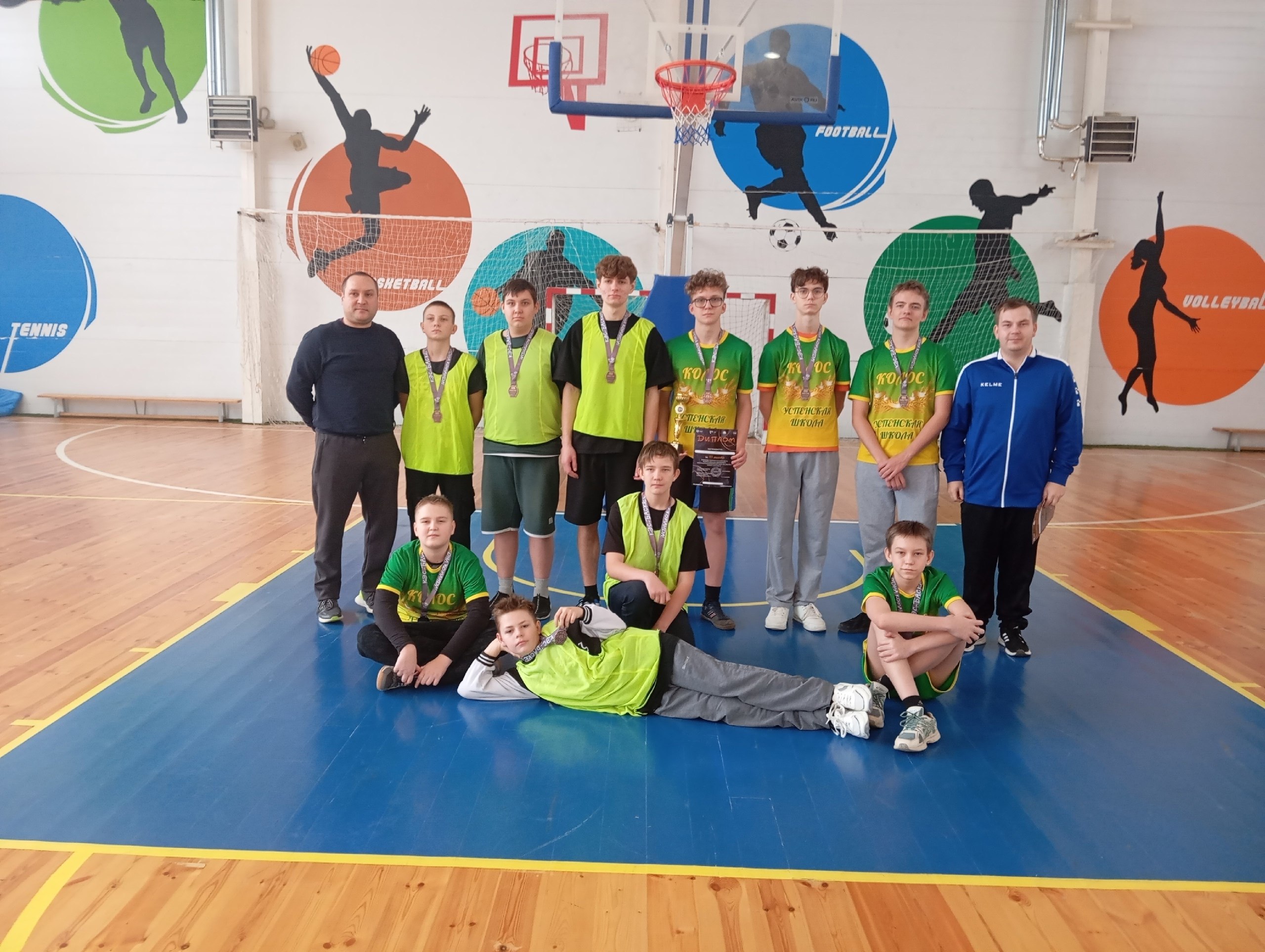 Сегодня на базе ФОК "Комета" п. Касторное состоялись муниципальные соревнования Всероссийских спортивных игр по баскетболу среди юношей «КЭС-Баскет» Сегодня на базе ФОК "Комета" п. Касторное состоялись муниципальные соревнования Всероссийских спортивных игр по баскетболу среди юношей «КЭС-Баскет»