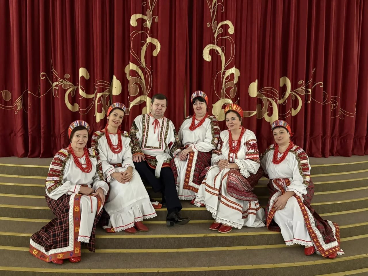 Виктор Кожухов: 16 декабря в городе Курске состоялся заключительный Гала-концерт финалистов областного Смотра художественной самодеятельности работников образования Виктор Кожухов: 16 декабря в городе Курске состоялся заключительный Гала-концерт финалистов областного Смотра художественной самодеятельности работников образования