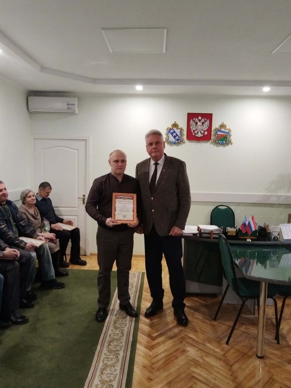 Виктор Кожухов: Одной из главных и добрых традиций уходящего года является чествование людей труда, тружеников полей, специалистов и руководителей сельхозпредприятий! Их ежедневный труд, профессионализм, преданность родной... Виктор Кожухов: Одной из главных и добрых традиций уходящего года является чествование людей труда, тружеников полей, специалистов и руководителей сельхозпредприятий! Их ежедневный труд, профессионализм, преданность родной...