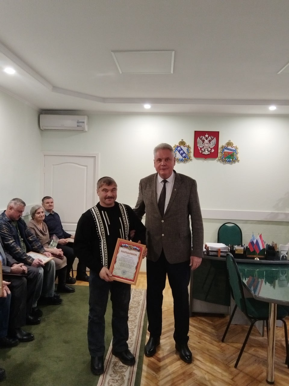 Виктор Кожухов: Одной из главных и добрых традиций уходящего года является чествование людей труда, тружеников полей, специалистов и руководителей сельхозпредприятий! Их ежедневный труд, профессионализм, преданность родной... Виктор Кожухов: Одной из главных и добрых традиций уходящего года является чествование людей труда, тружеников полей, специалистов и руководителей сельхозпредприятий! Их ежедневный труд, профессионализм, преданность родной...