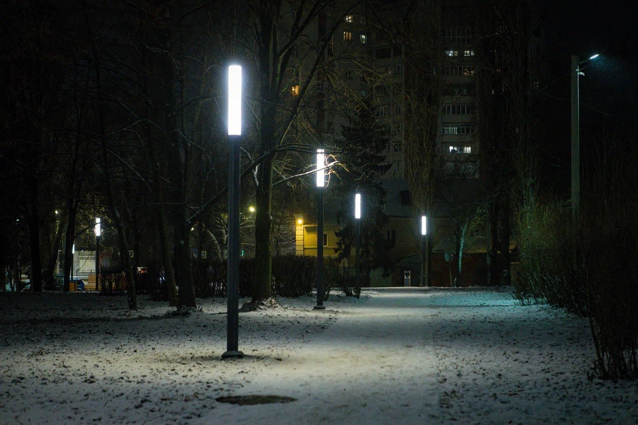 Благоустройство сквера на улице Интернациональной завершается