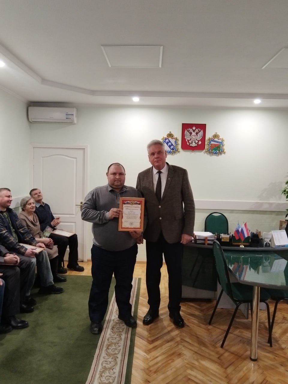 Виктор Кожухов: Одной из главных и добрых традиций уходящего года является чествование людей труда, тружеников полей, специалистов и руководителей сельхозпредприятий! Их ежедневный труд, профессионализм, преданность родной... Виктор Кожухов: Одной из главных и добрых традиций уходящего года является чествование людей труда, тружеников полей, специалистов и руководителей сельхозпредприятий! Их ежедневный труд, профессионализм, преданность родной...