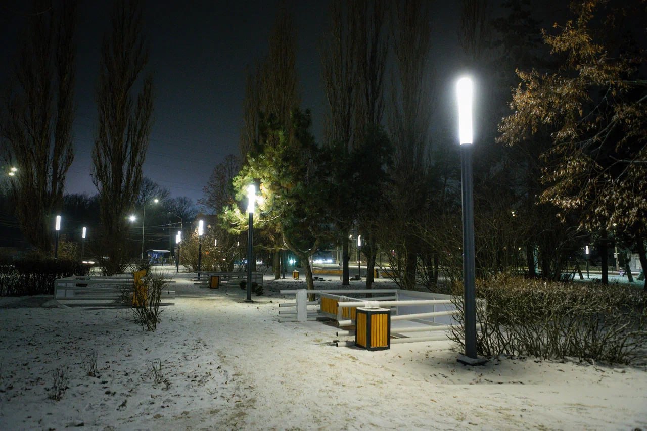 Благоустройство сквера на улице Интернациональной завершается Благоустройство сквера на улице Интернациональной завершается