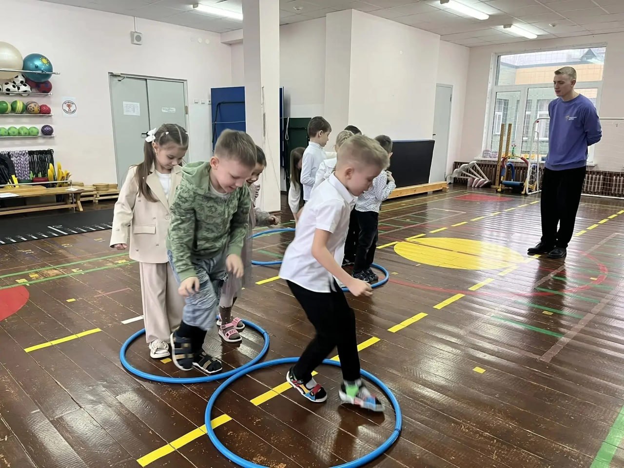 В детском саду № 87 прошла торжественная церемония посвящения детей в движение «Орлята-дошколята» В детском саду № 87 прошла торжественная церемония посвящения детей в движение «Орлята-дошколята»