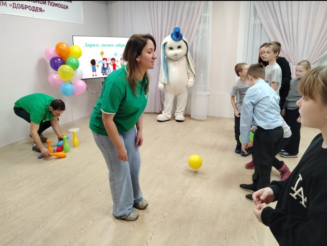 В Железногорском центре «Добродея» прошла конкурсно-развлекательная программа «Дарите людям доброту» В Железногорском центре «Добродея» прошла конкурсно-развлекательная программа «Дарите людям доброту»