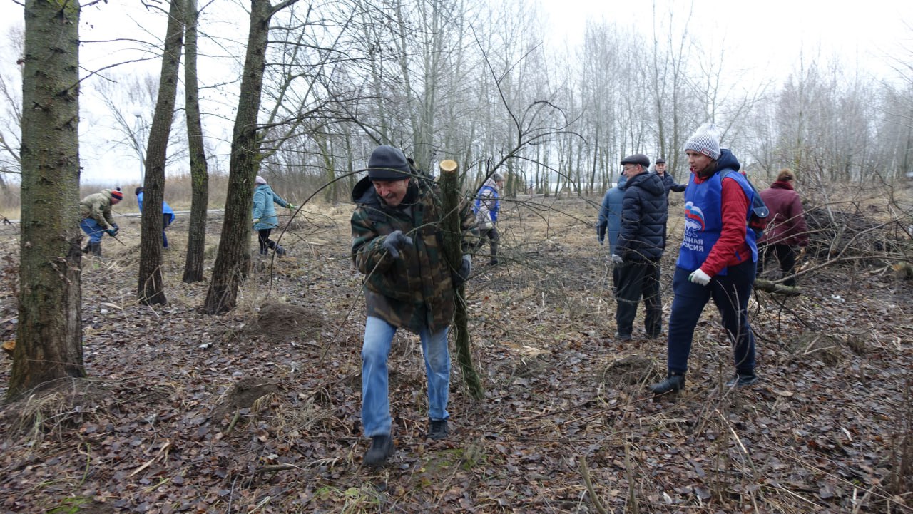 Игорь Корпунков: Пока погода позволяет, продолжаем субботники на территории, прилегающей к «Теплому берегу-3.0» Игорь Корпунков: Пока погода позволяет, продолжаем субботники на территории, прилегающей к «Теплому берегу-3.0»