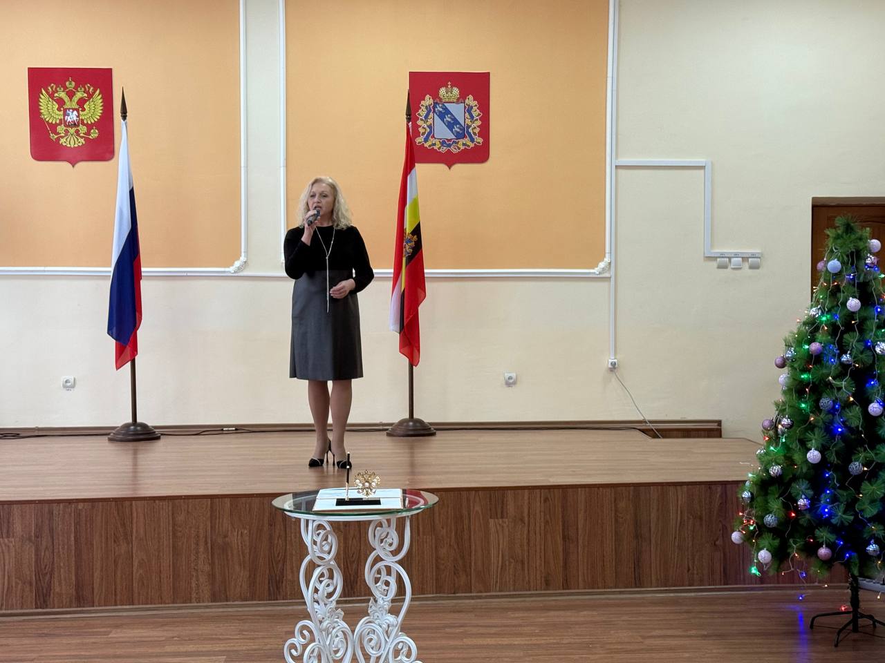 Виктор Петров: 18 декабря ежегодно органы ЗАГС отмечают свой профессиональный праздник Виктор Петров: 18 декабря ежегодно органы ЗАГС отмечают свой профессиональный праздник