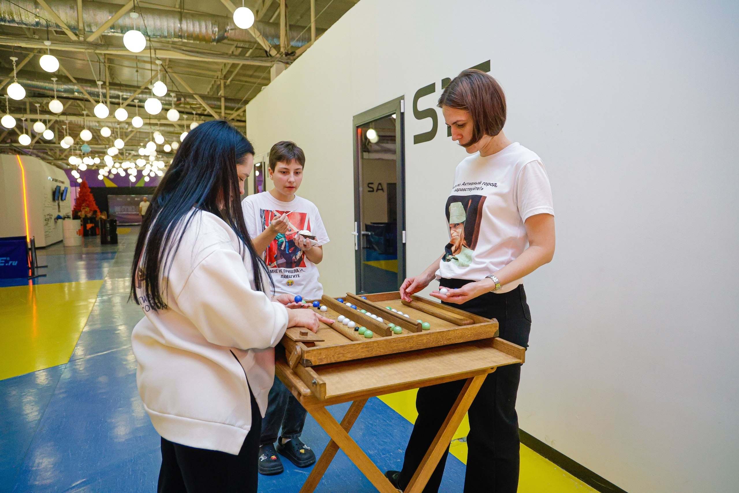 В Курской области прошёл турнир по настольным играм для работающей молодёжи В Курской области прошёл турнир по настольным играм для работающей молодёжи