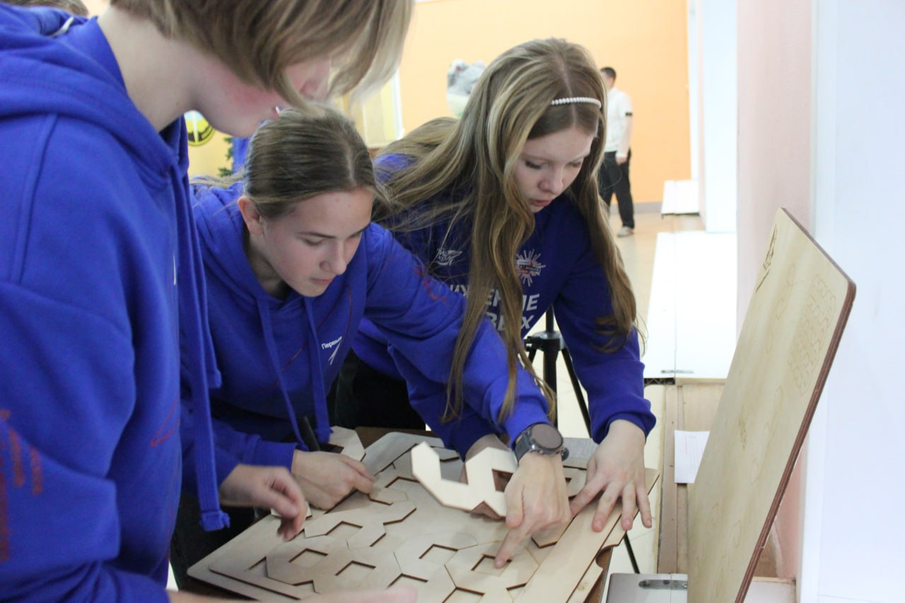 18 декабря на площадке Курского государственного политехнического колледжа состоялся региональный фестиваль «Цифровое искусство» 18 декабря на площадке Курского государственного политехнического колледжа состоялся региональный фестиваль «Цифровое искусство»