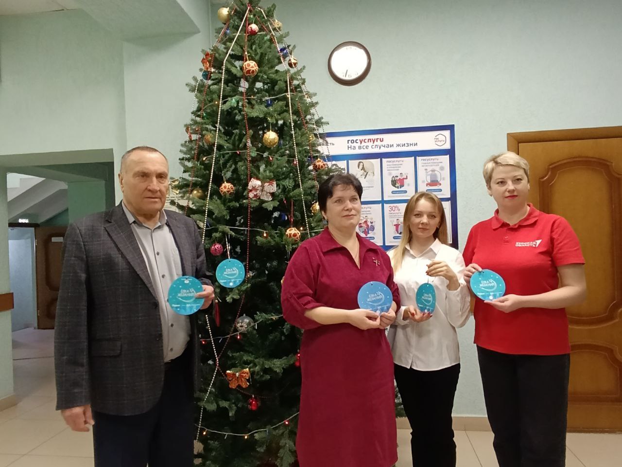 Михаил Игнатов: Принял участие в акции «Ёлка желаний» Михаил Игнатов: Принял участие в акции «Ёлка желаний»