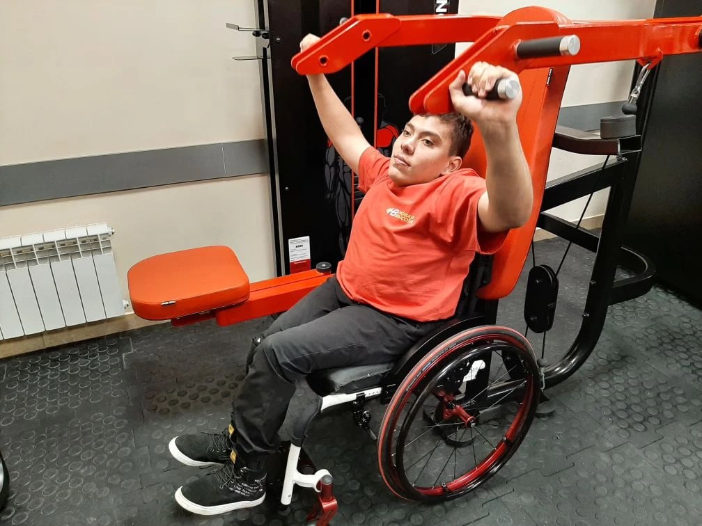 Адаптивный тренажерный зал открылся в Курске в рамках проекта «Новая высота» Адаптивный тренажерный зал открылся в Курске в рамках проекта «Новая высота»