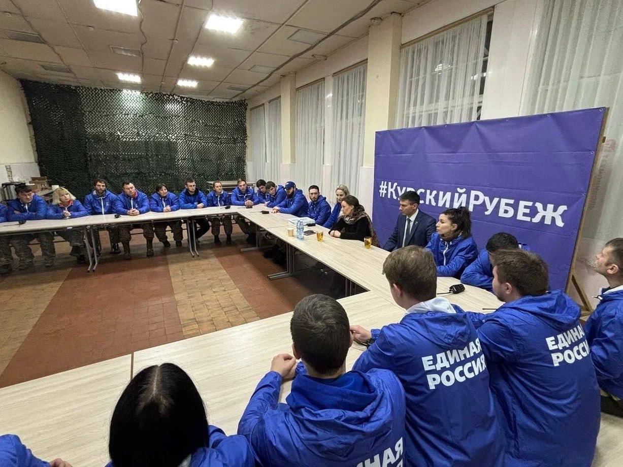 Анна Кузнецова дала высокую оценку работе волонтеров лагеря «Курский Рубеж» Анна Кузнецова дала высокую оценку работе волонтеров лагеря «Курский Рубеж»