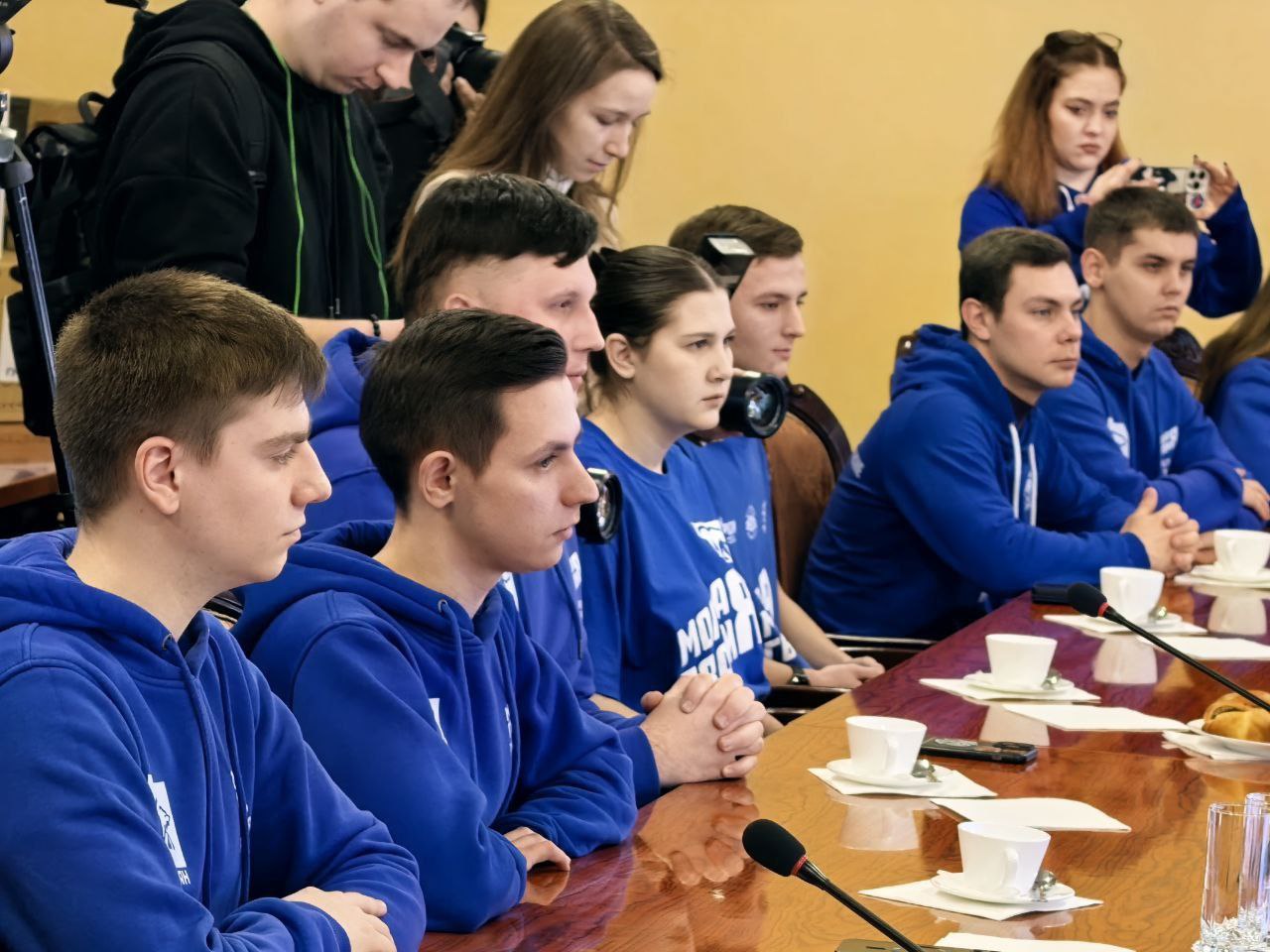 Анна Кузнецова: В пункте временного размещения в Курске передали семьям гуманитарную помощь, подарки и наградили волонтеров Анна Кузнецова: В пункте временного размещения в Курске передали семьям гуманитарную помощь, подарки и наградили волонтеров