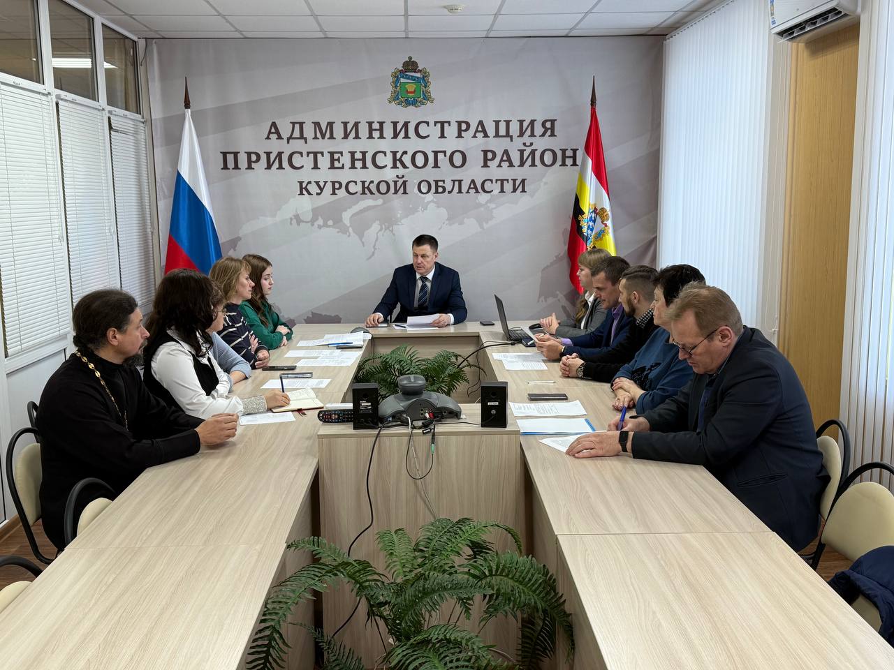 Виктор Петров: Сегодня состоялось итоговое заседание Координационного совета «Движение Первых»! Мы провели продуктивную встречу, на которой подвели итоги уходящего года