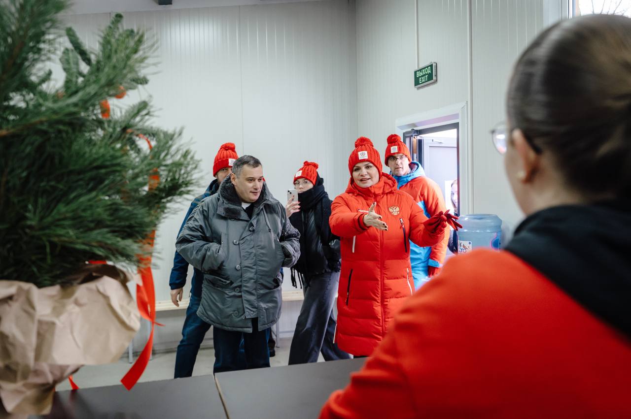 Александр Хинштейн: Как и обещал, открыли сегодня бесплатный каток в обновлённом парке Пионеров Александр Хинштейн: Как и обещал, открыли сегодня бесплатный каток в обновлённом парке Пионеров