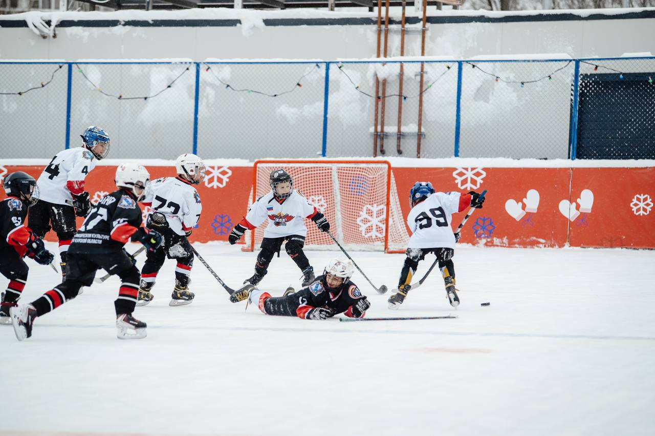 Александр Хинштейн: Как и обещал, открыли сегодня бесплатный каток в обновлённом парке Пионеров Александр Хинштейн: Как и обещал, открыли сегодня бесплатный каток в обновлённом парке Пионеров