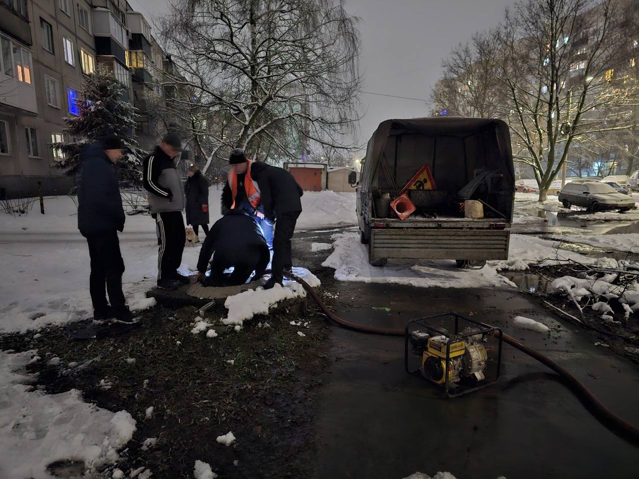 Сегодня на улице Серегина произошло повреждение на водопроводной сети