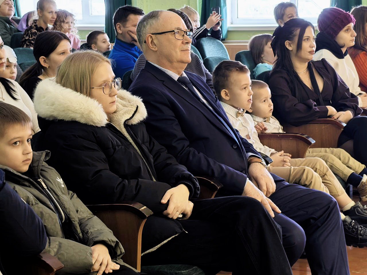 Юрий Астахов: Дорогие друзья, жители Щигровского района! Юрий Астахов: Дорогие друзья, жители Щигровского района!