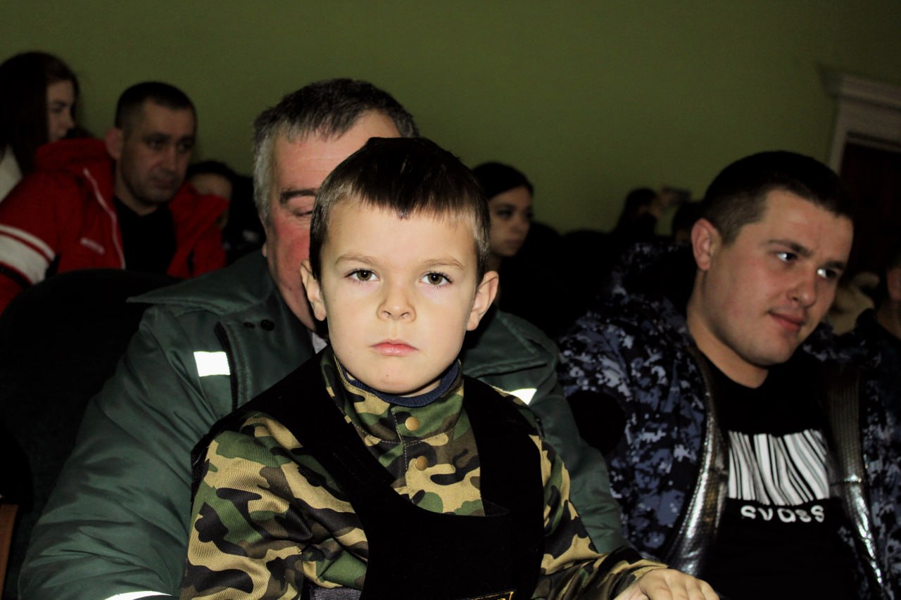 Юрий Астахов: Дорогие друзья, жители Щигровского района! Юрий Астахов: Дорогие друзья, жители Щигровского района!