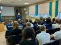 В преддверии зимних каникул офицер регионального следственного управления СК России провела профилактическое занятие со школьниками