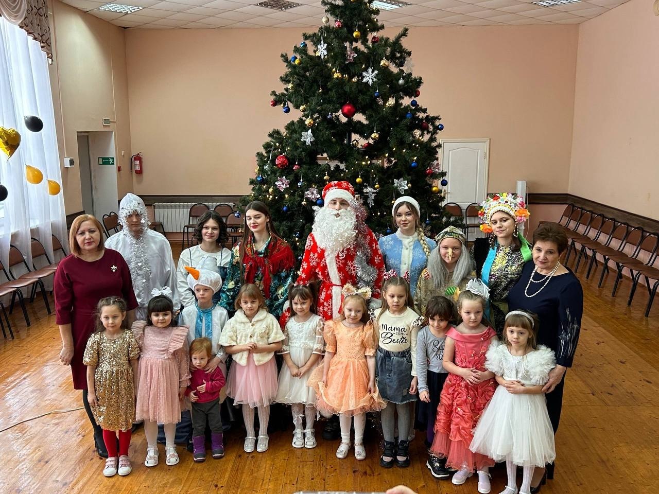 Время сказок и чудес. Без сомнения, Новый год для многих - самый любимый праздник Время сказок и чудес. Без сомнения, Новый год для многих - самый любимый праздник