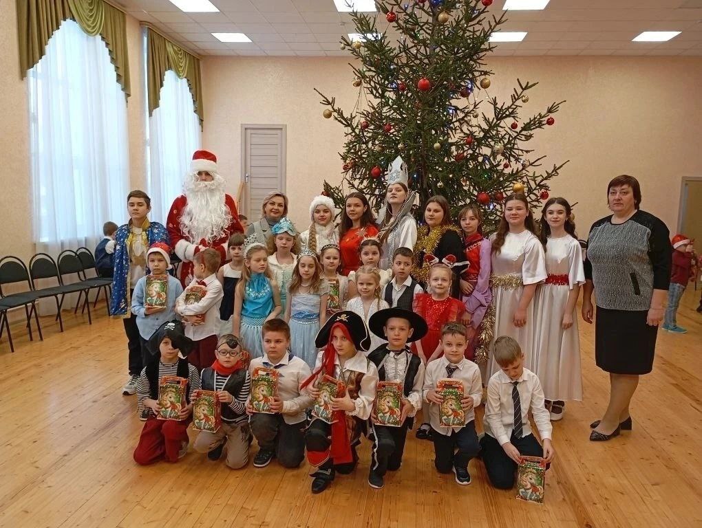 Время сказок и чудес. Без сомнения, Новый год для многих - самый любимый праздник Время сказок и чудес. Без сомнения, Новый год для многих - самый любимый праздник