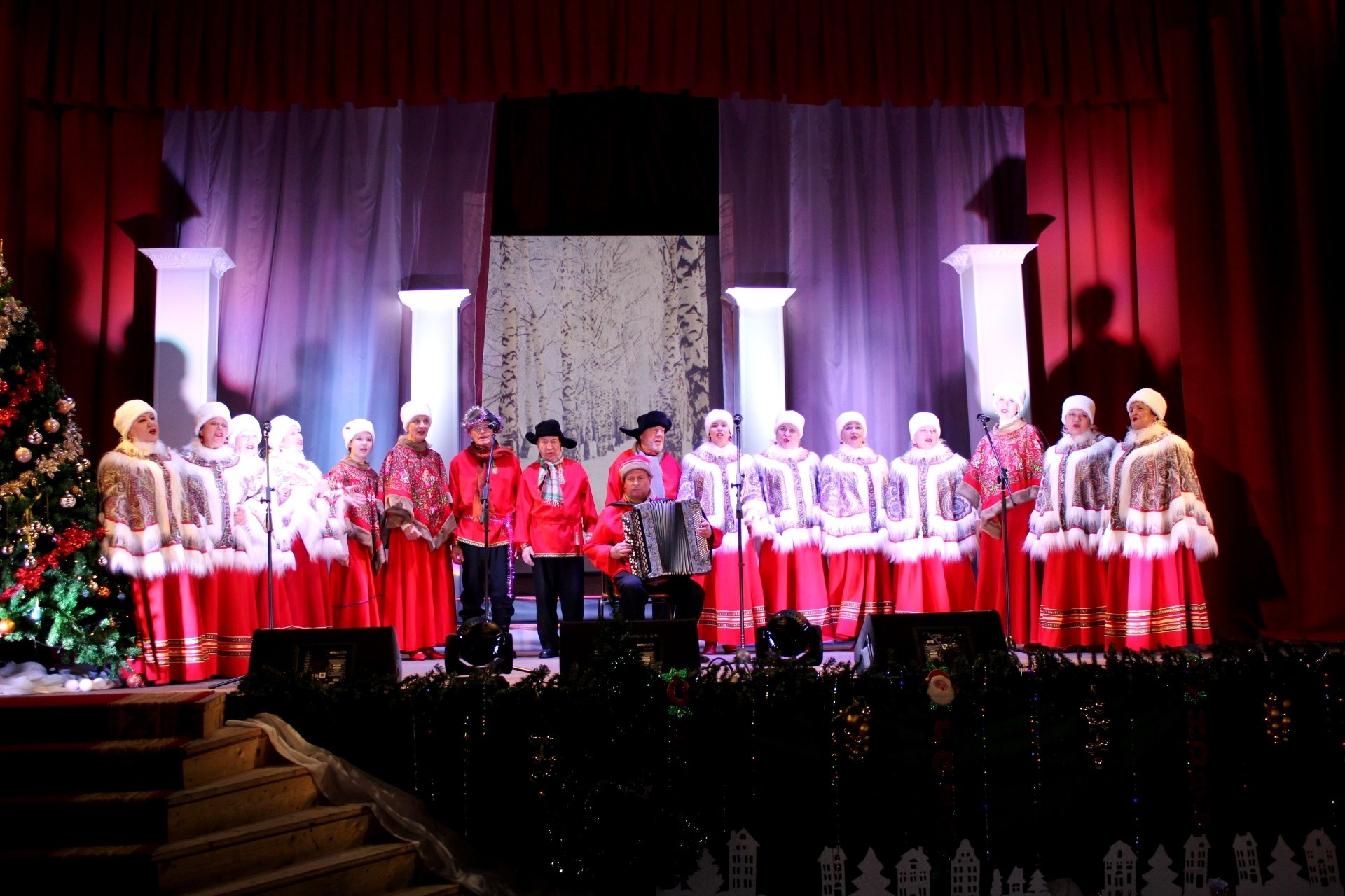 25 декабря МКУК «Пристенский РДК» провел праздничную программу «Новогодние истории: возрождая традиции» 25 декабря МКУК «Пристенский РДК» провел праздничную программу «Новогодние истории: возрождая традиции»