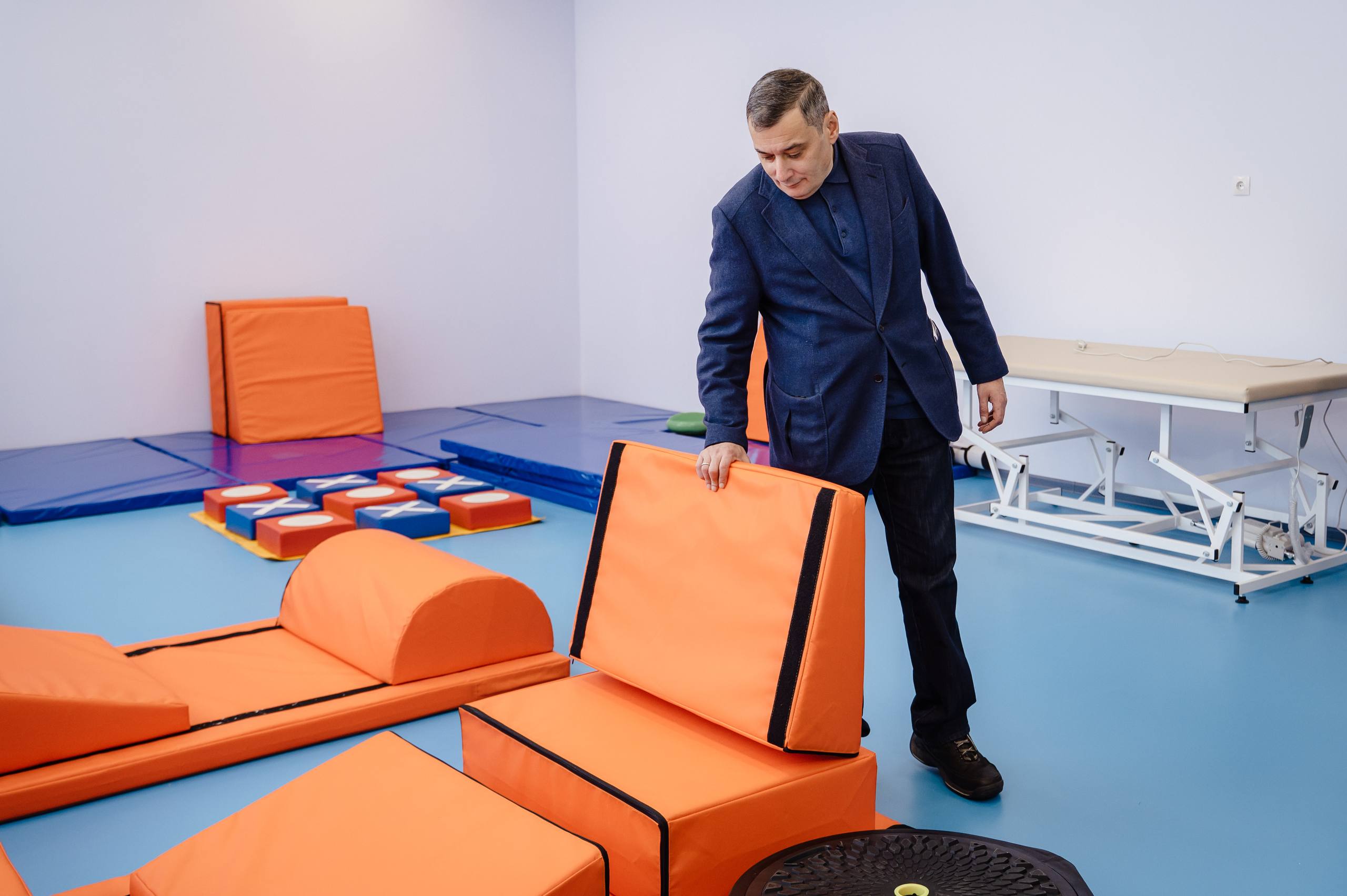 Александр Хинштейн: Свой 90-летний юбилей Букреевский дом соцобслуживания в Курском районе встречает в новых стенах Александр Хинштейн: Свой 90-летний юбилей Букреевский дом соцобслуживания в Курском районе встречает в новых стенах