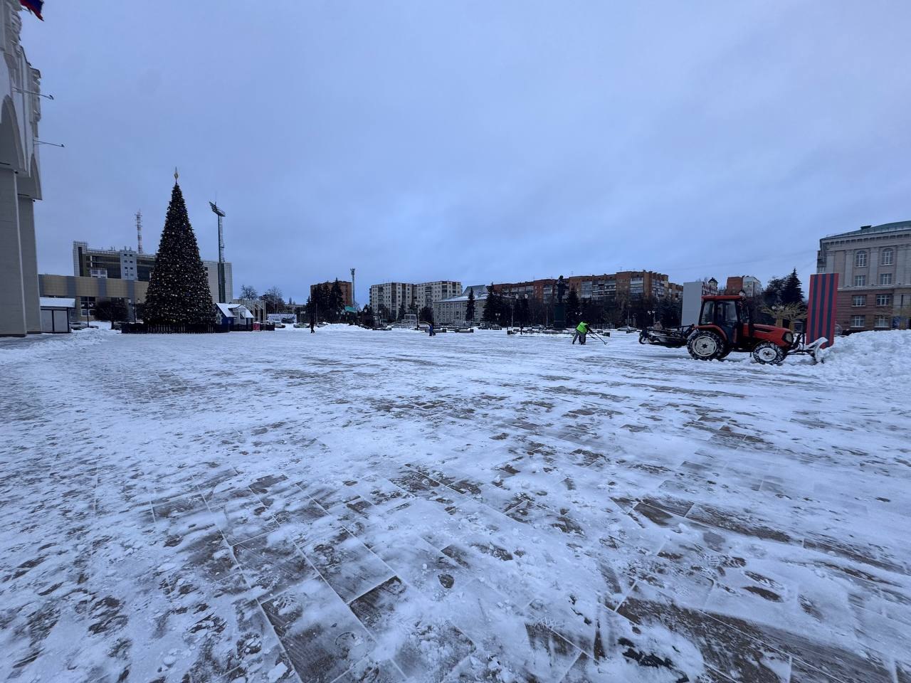 За 2025 год в Курске установили 13 детских площадок благодаря областной субсидии За 2025 год в Курске установили 13 детских площадок благодаря областной субсидии