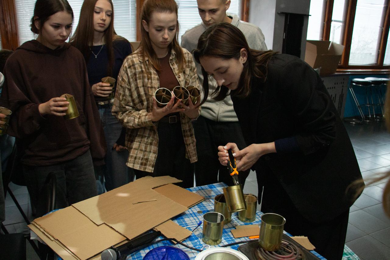 В ЮЗГУ обучили волонтеров. В Юго-Западном государственном университете (Курск) в рамках сезона волонтерского актива «Индиго» прошло обучение по направлению «Патриотическое добровольчество» В ЮЗГУ обучили волонтеров. В Юго-Западном государственном университете (Курск) в рамках сезона волонтерского актива «Индиго» прошло обучение по направлению «Патриотическое добровольчество»