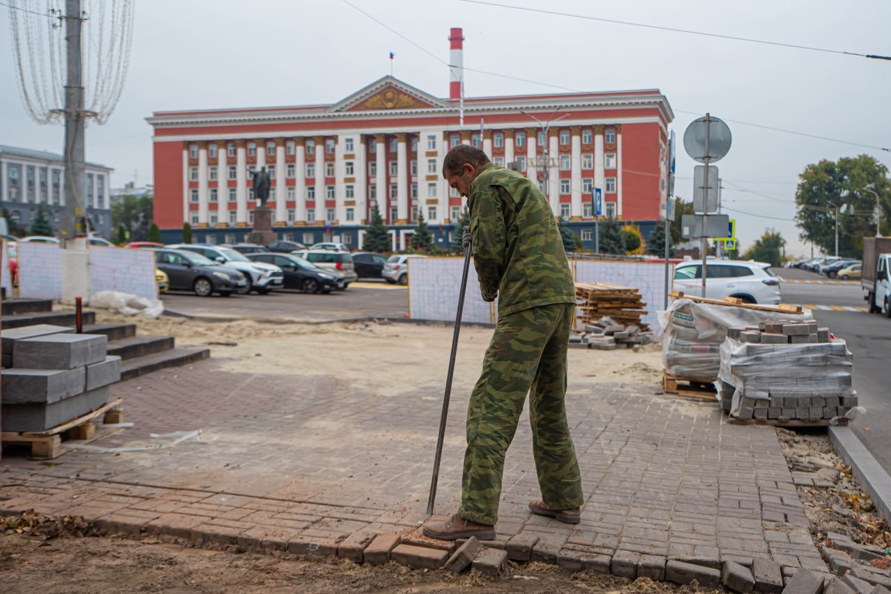 В прошлом году преобразилась территория сквера у Главпочтамта на Красной площади