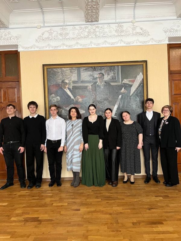 � ������ ��������� ����� V �������������� �������� ����� �.�. ����������� �������� ���������� � ��� ������, ������������ 190-����� �� ��� �������� ��������-��������