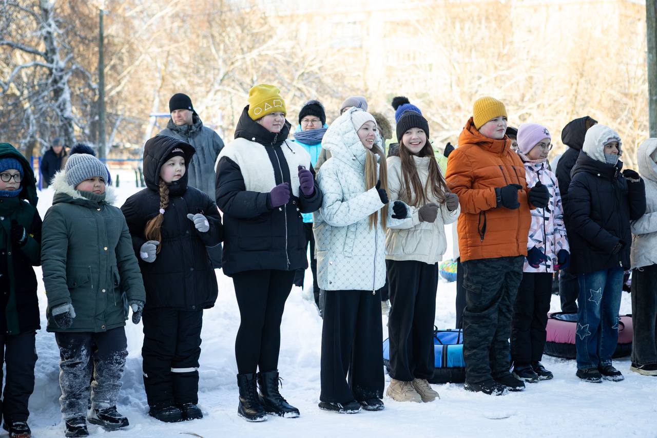 Для учеников курской 56-й школы организовали спортивный праздник Для учеников курской 56-й школы организовали спортивный праздник
