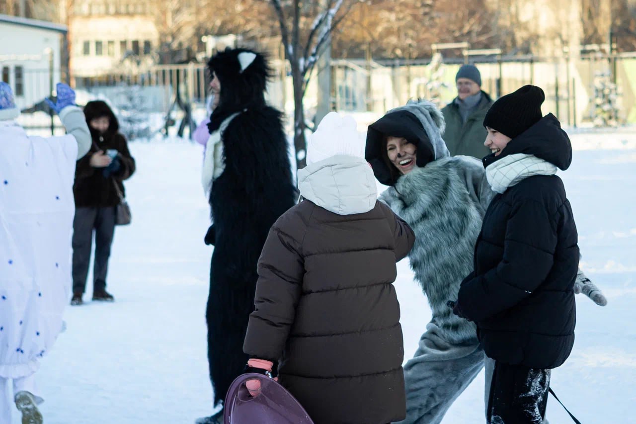 Для юных курян проводят игровые программы в разных уголках города Для юных курян проводят игровые программы в разных уголках города